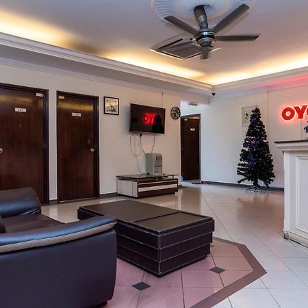 Oyo 44027 Golden Horse Hotel Johor Bahru Exterior photo