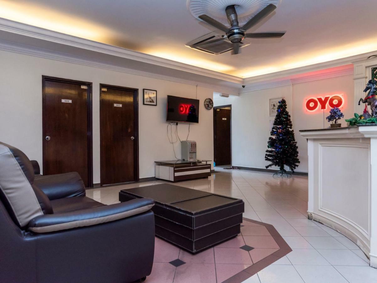 Oyo 44027 Golden Horse Hotel Johor Bahru Exterior photo