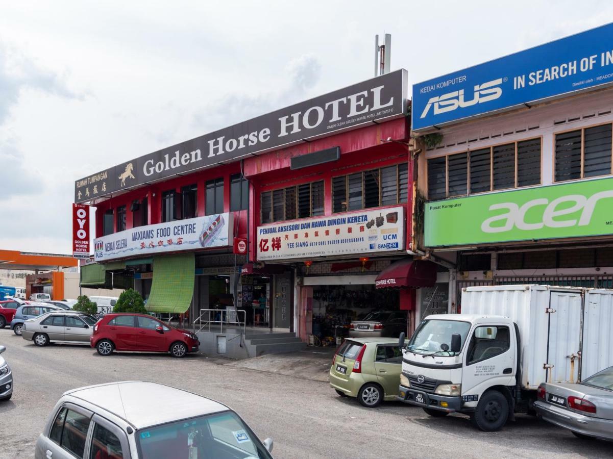 Oyo 44027 Golden Horse Hotel Johor Bahru Exterior photo